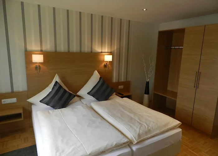 酒店 Weingut Stassen